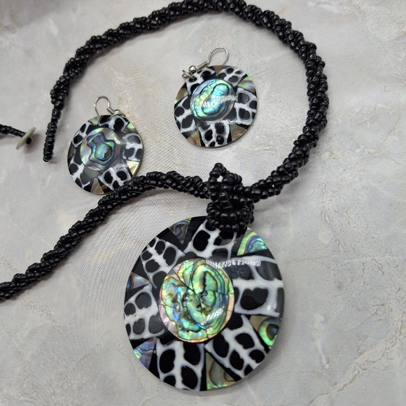 Abalone 2" Necklace Geometric Earrings B/W Round beaded Artisan Design - Picture 2 of 16